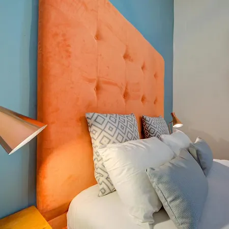 The House In Old Mint Street ואלטה