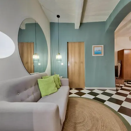 The House In Old Mint Street דירה