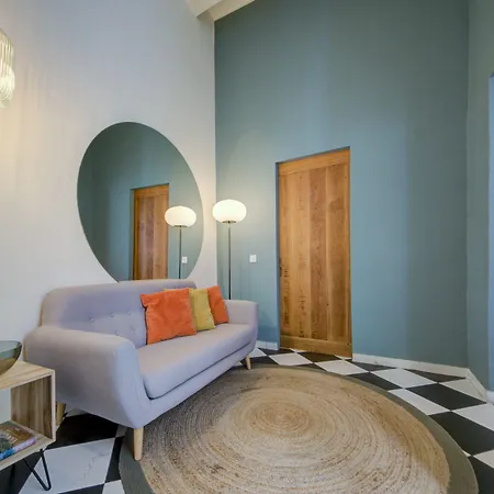 The House In Old Mint Street דירה