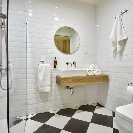 דירה The House In Old Mint Street ואלטה