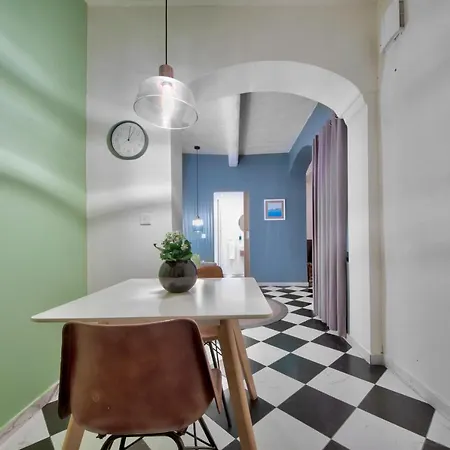 The House In Old Mint Street La Valette