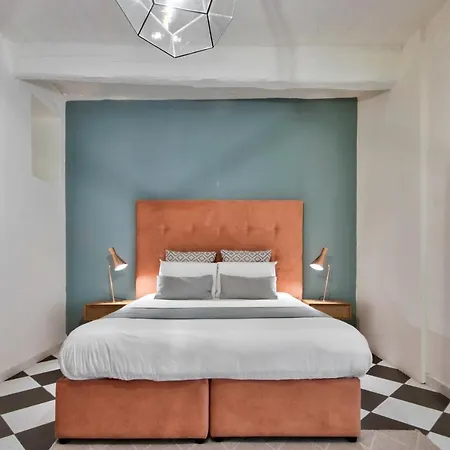 The House In Old Mint Street *