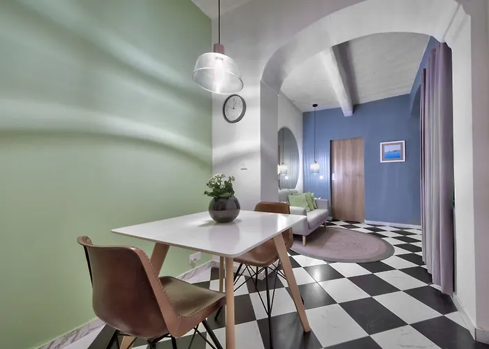 The House In Old Mint Street